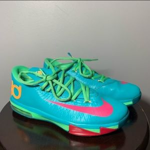 Nike KD VI (gs) kids basketball shoes size 4.5